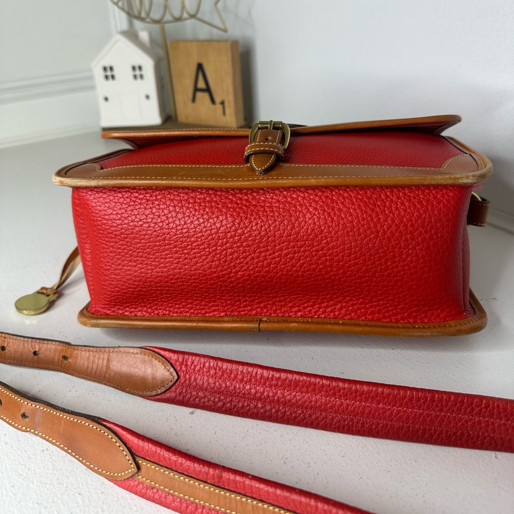 **SOLD**Vintage Dooney & Bourke Red & Tan Leather Crossbody + Matching Wall - Picture 9 of 13